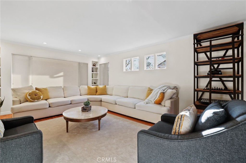 28001 Paseo Barranca