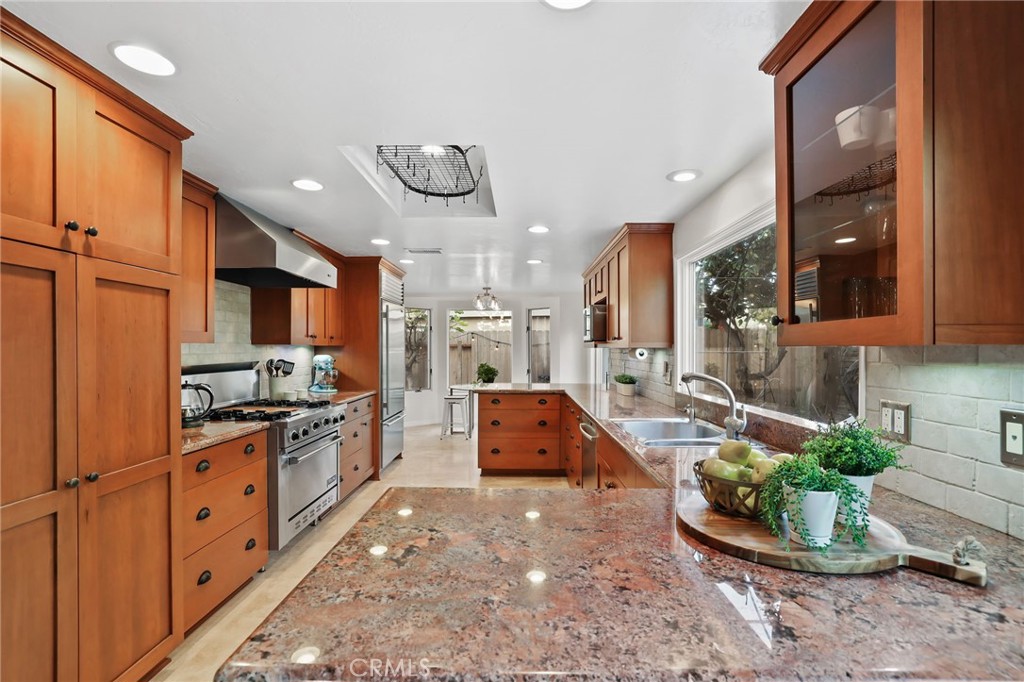 28001 Paseo Barranca