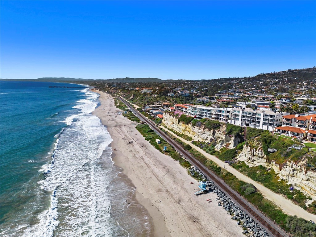 259 Avenida Lobeiro 10