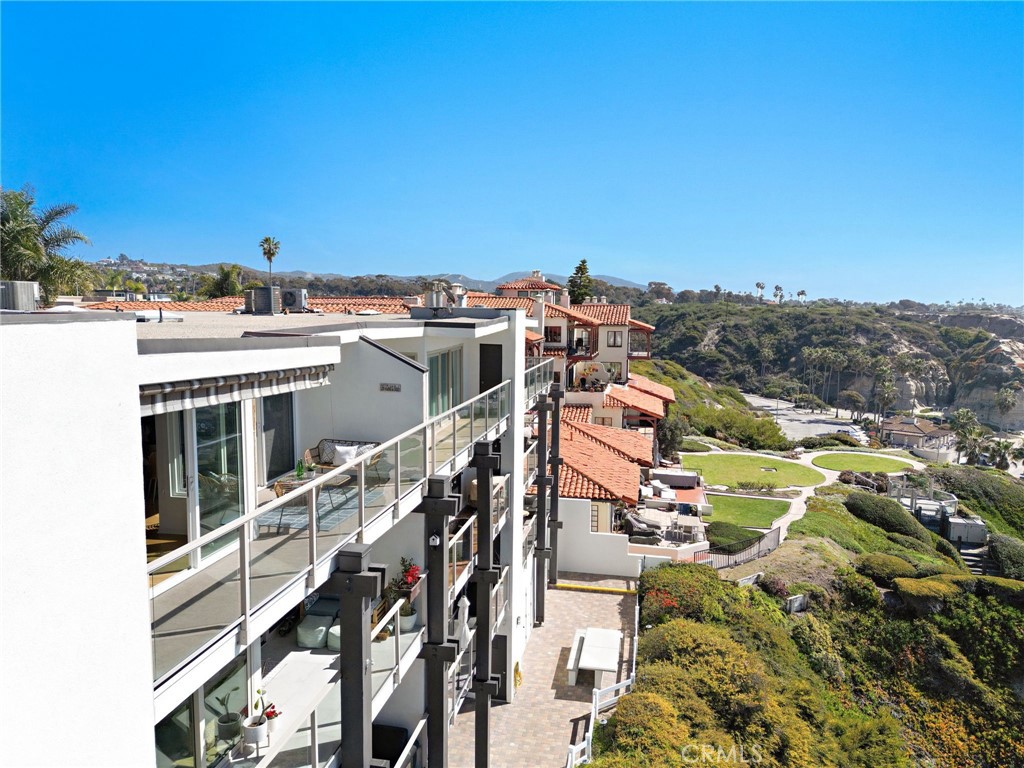 259 Avenida Lobeiro 10