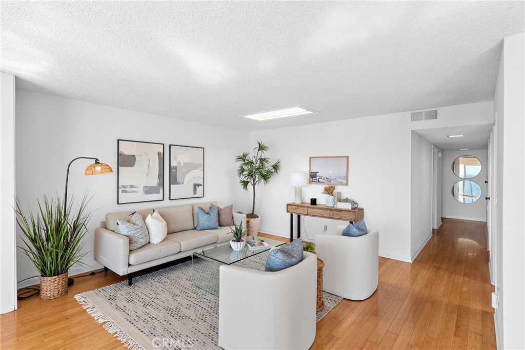 259 Avenida Lobeiro 10