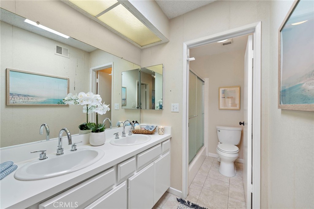 259 Avenida Lobeiro 10