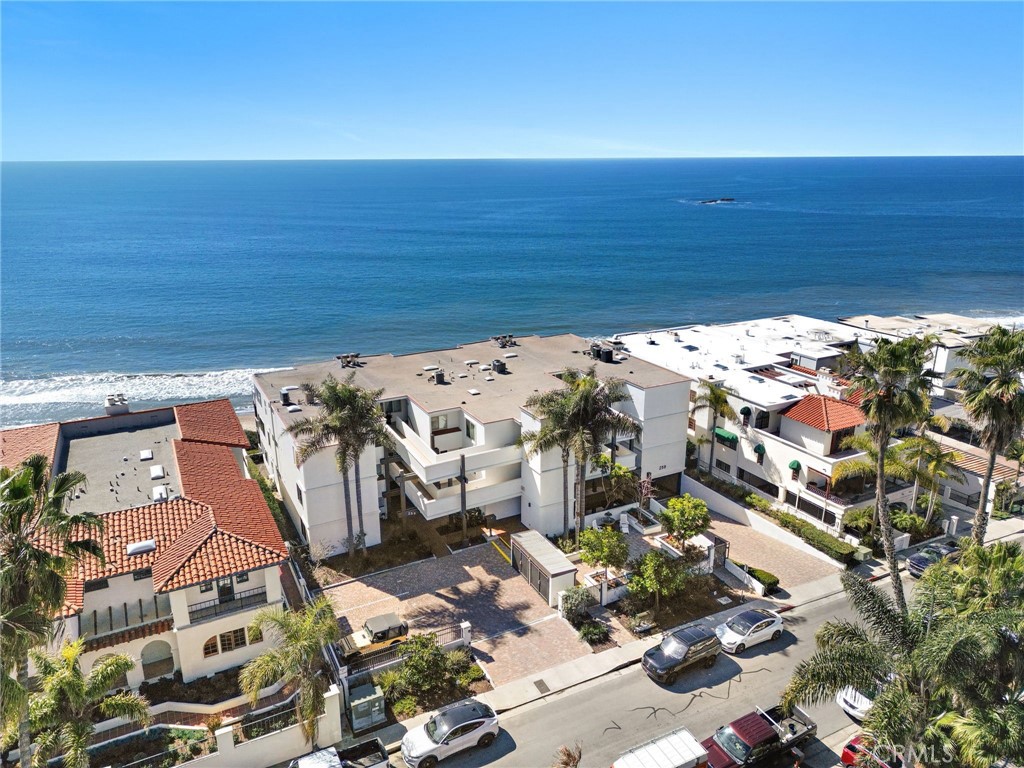 259 Avenida Lobeiro 10