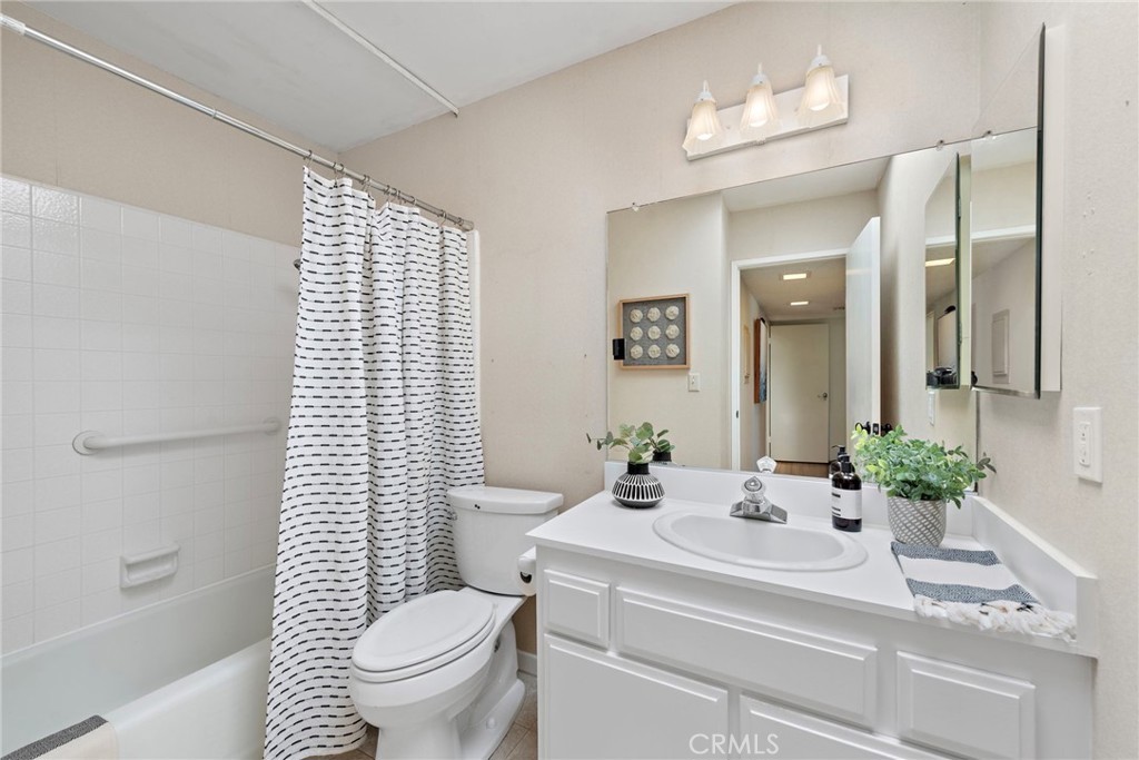 259 Avenida Lobeiro 10