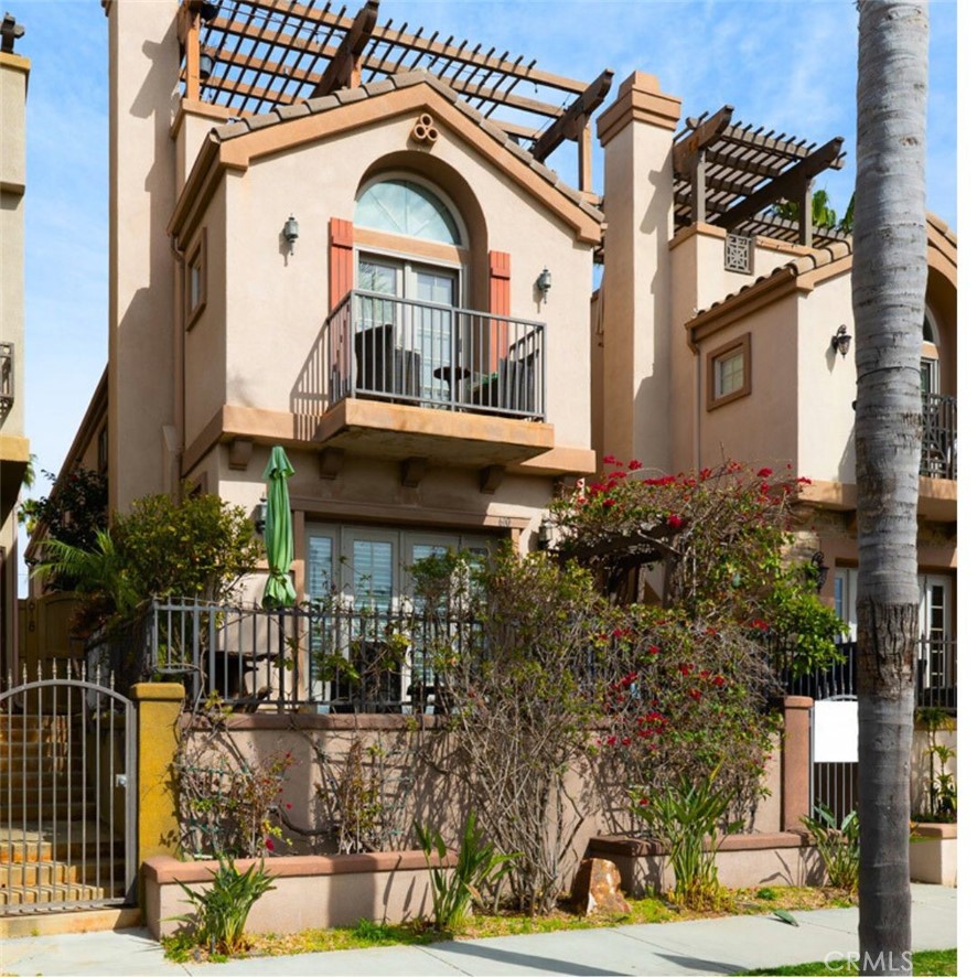 610 N Tremont Street