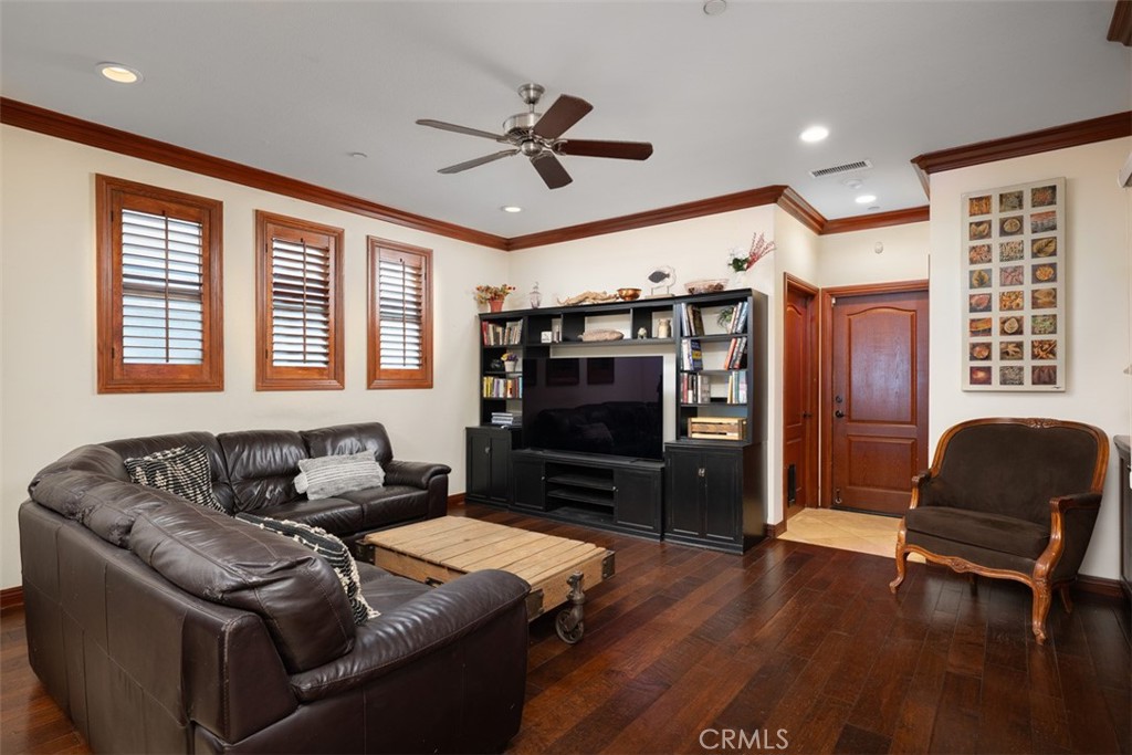 610 N Tremont Street