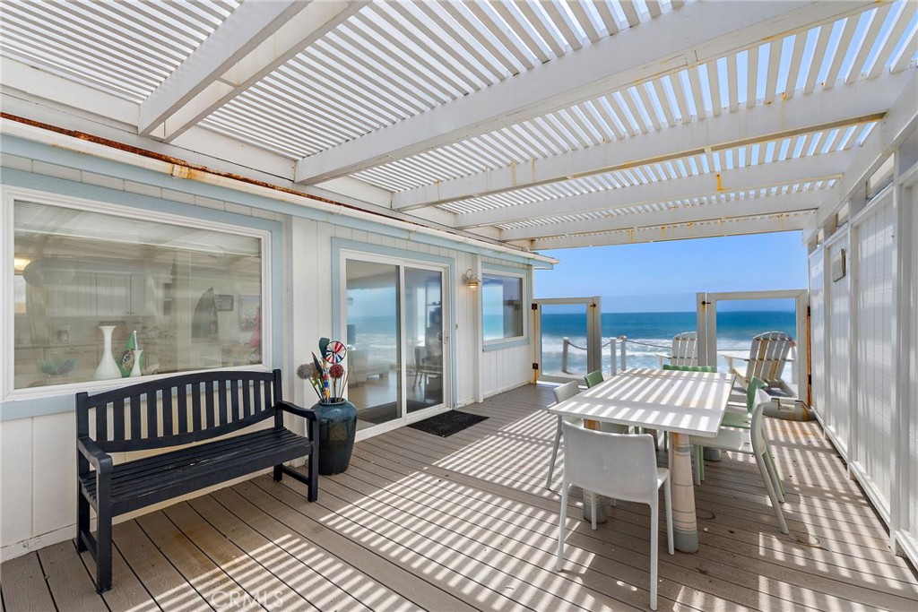 1880 N El Camino Real 2