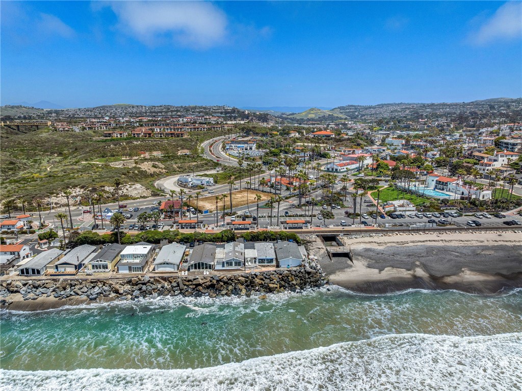 1880 N El Camino Real 2