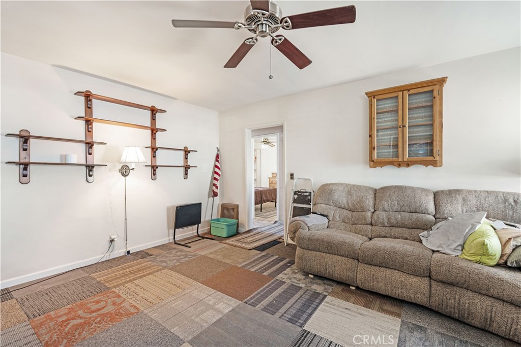 515 N Mariposa Street