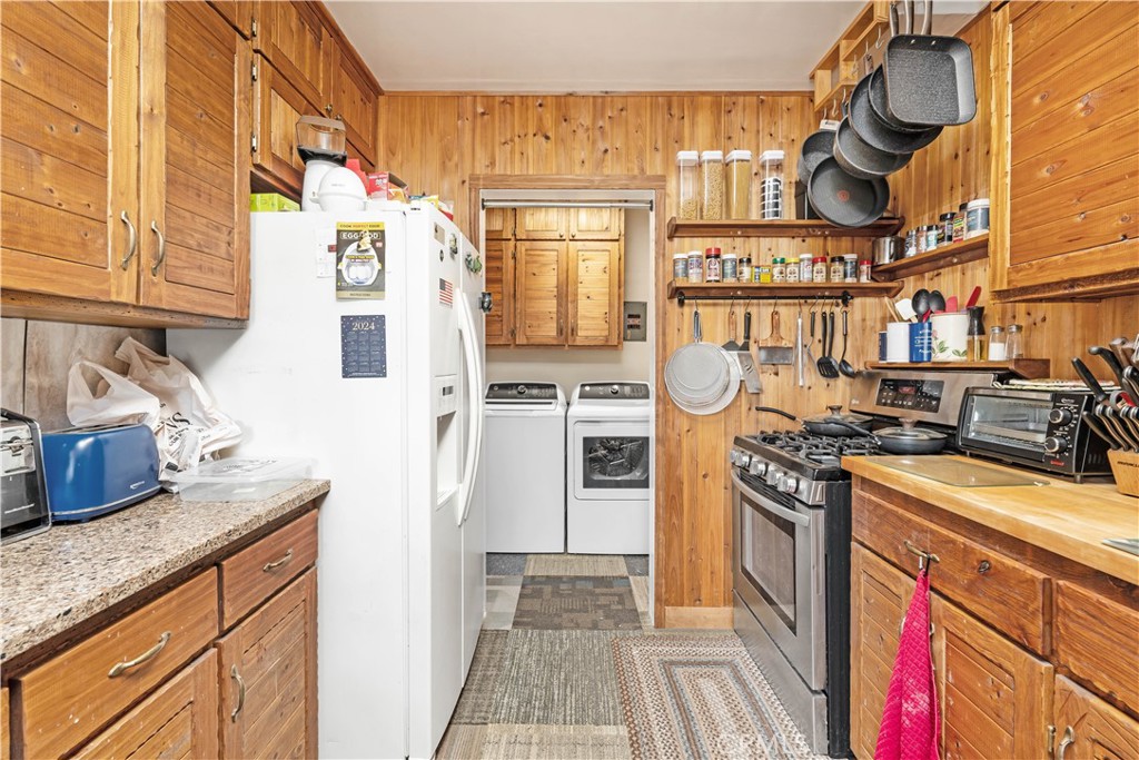 515 N Mariposa Street