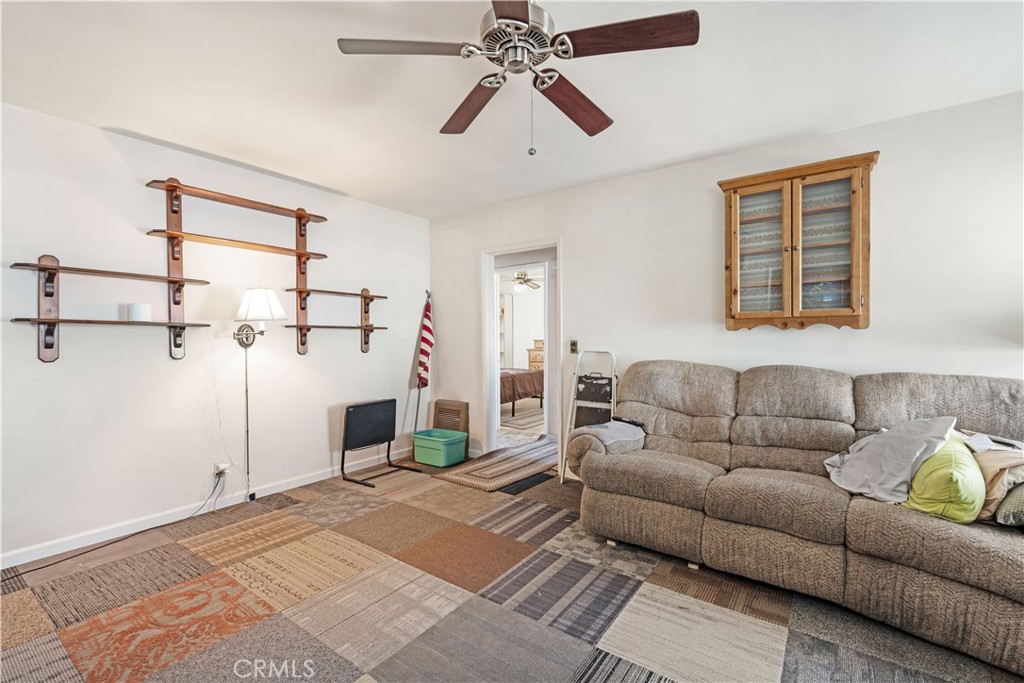 515 N Mariposa Street