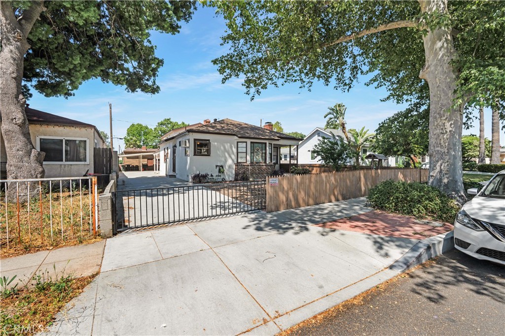 515 N Mariposa Street