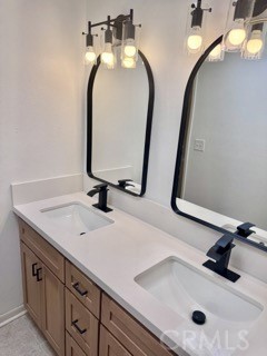 259 Avenida Lobeiro 10