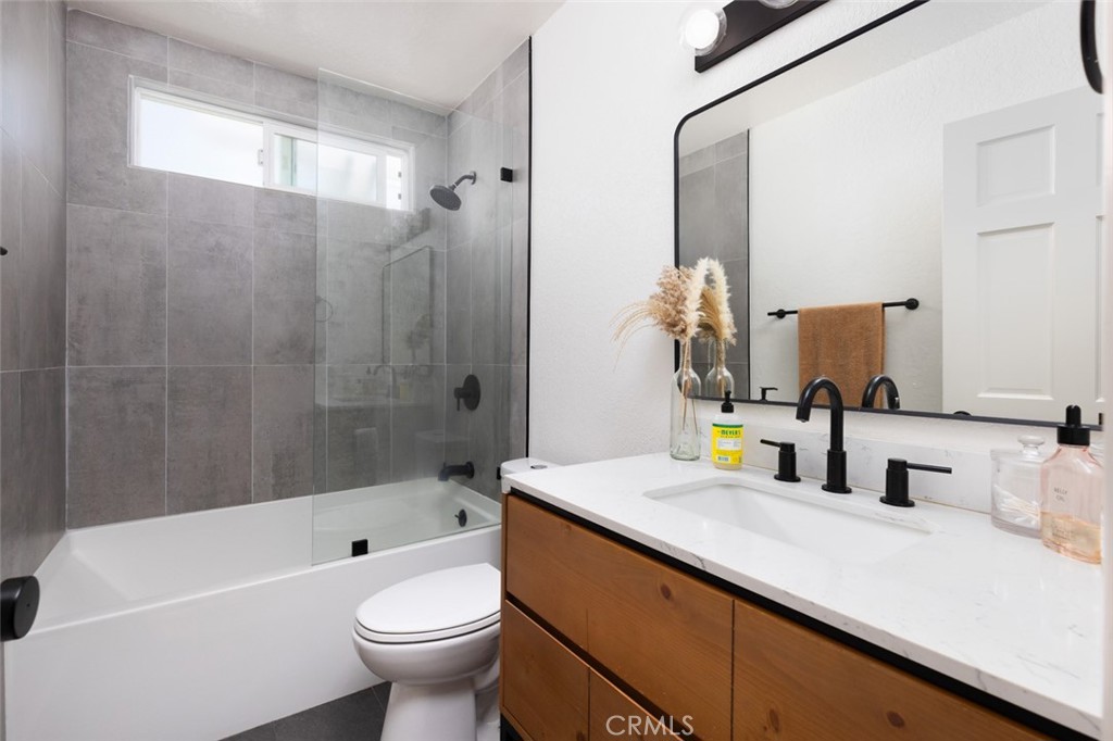 26645 Paseo Ensenada