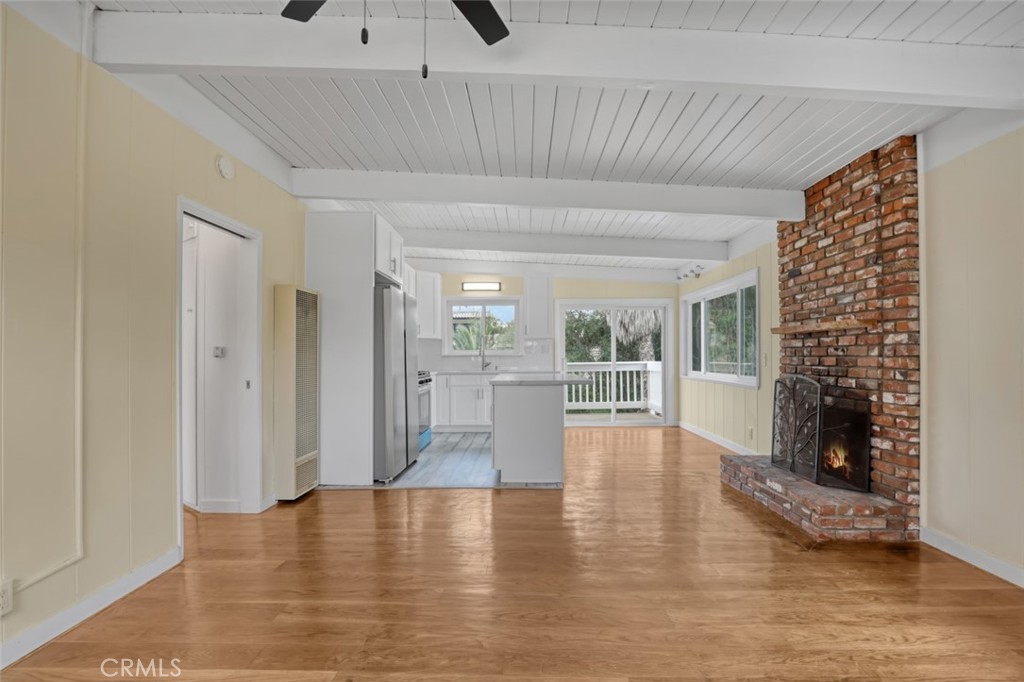 221 Avenida Monterey