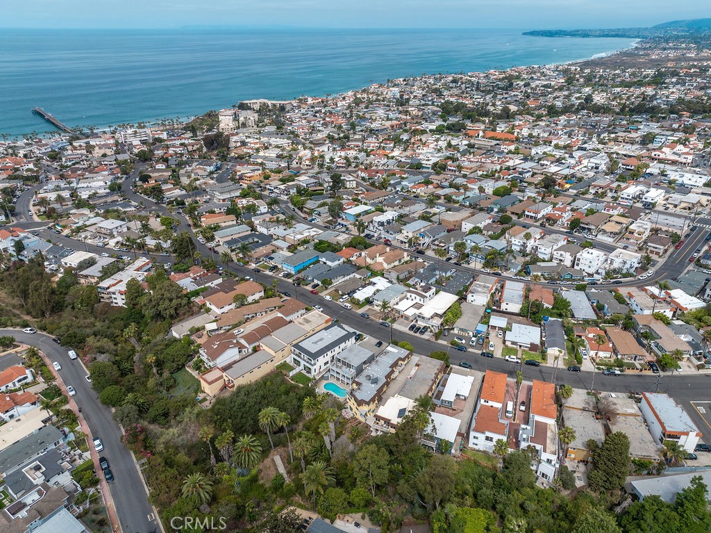 221 Avenida Monterey