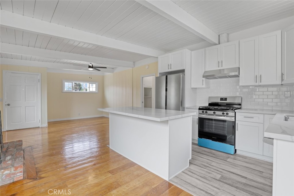 221 Avenida Monterey