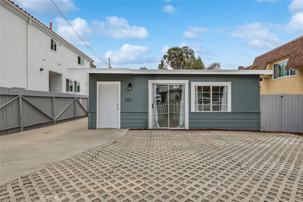 221 Avenida Monterey