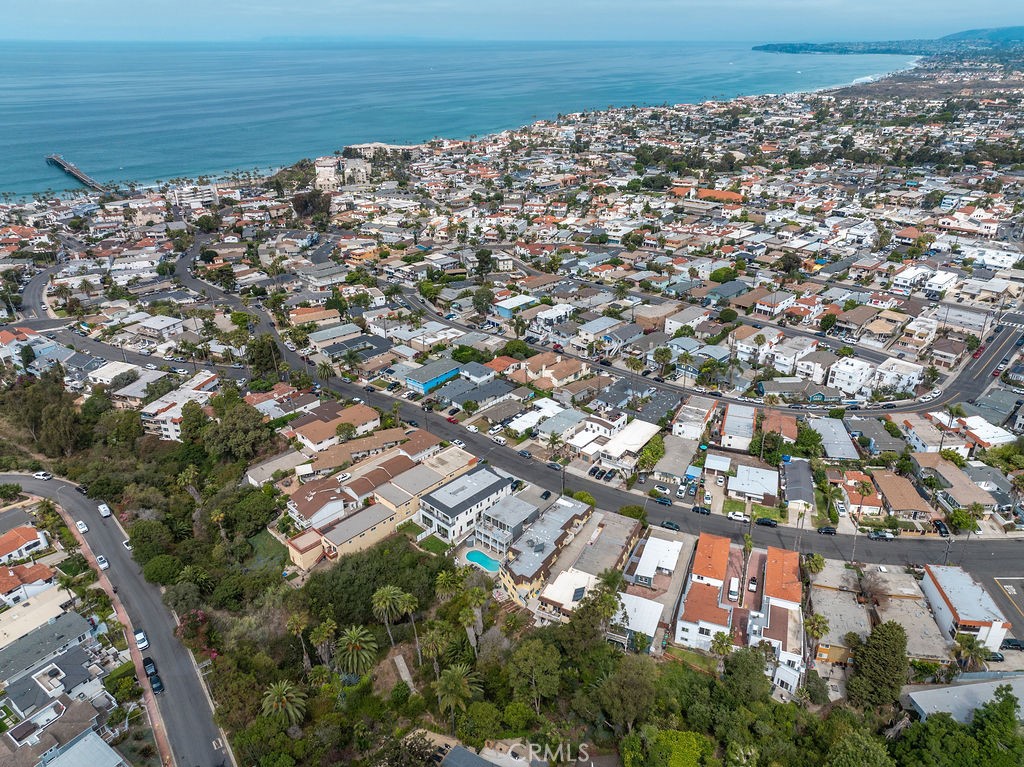 221 Avenida Monterey