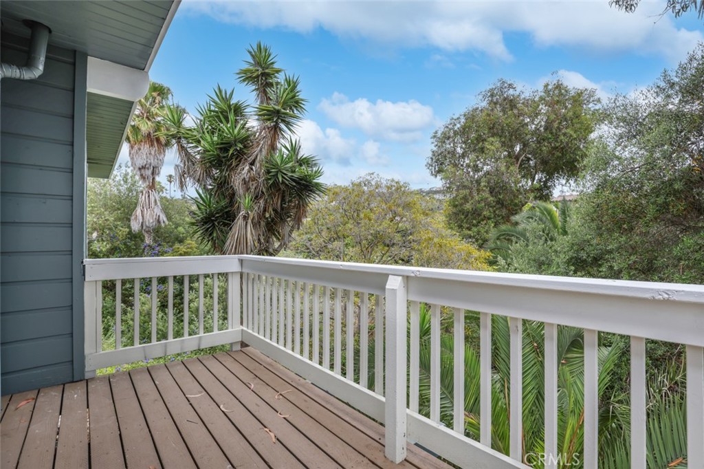 221 Avenida Monterey