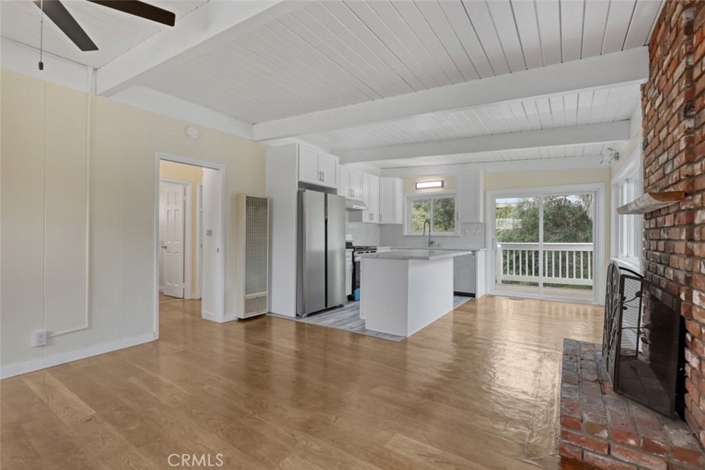 221 Avenida Monterey