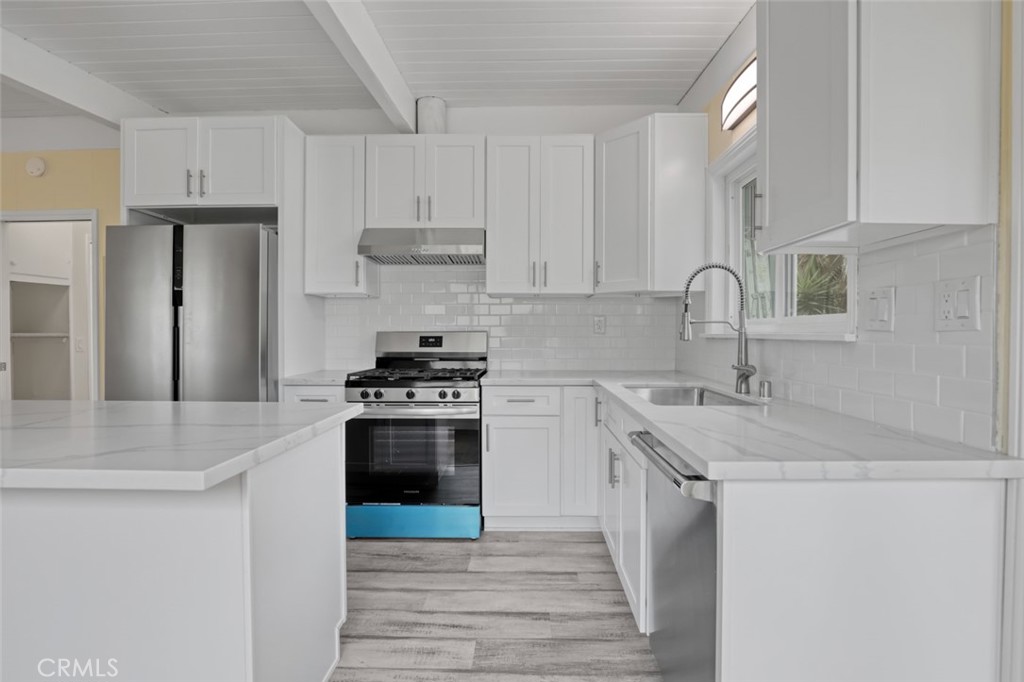 221 Avenida Monterey