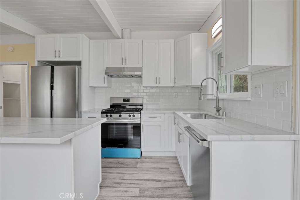 221 Avenida Monterey