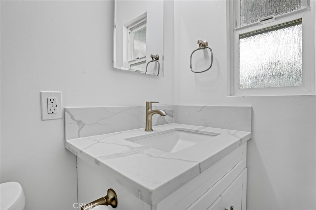 221 Avenida Monterey