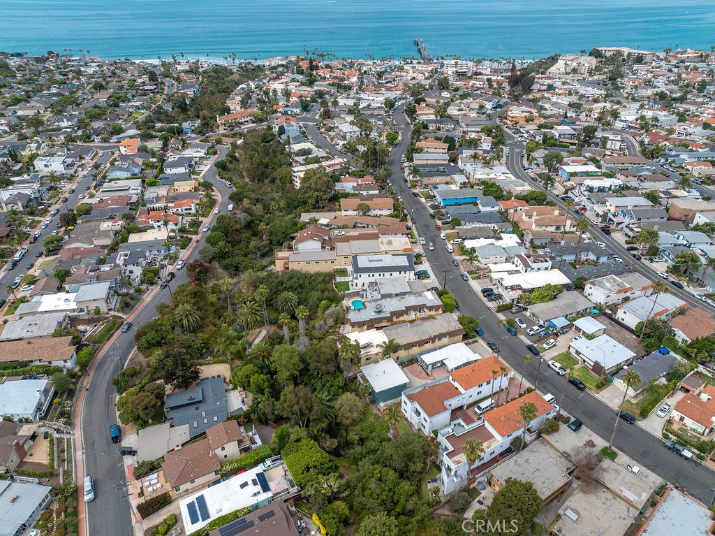 221 Avenida Monterey