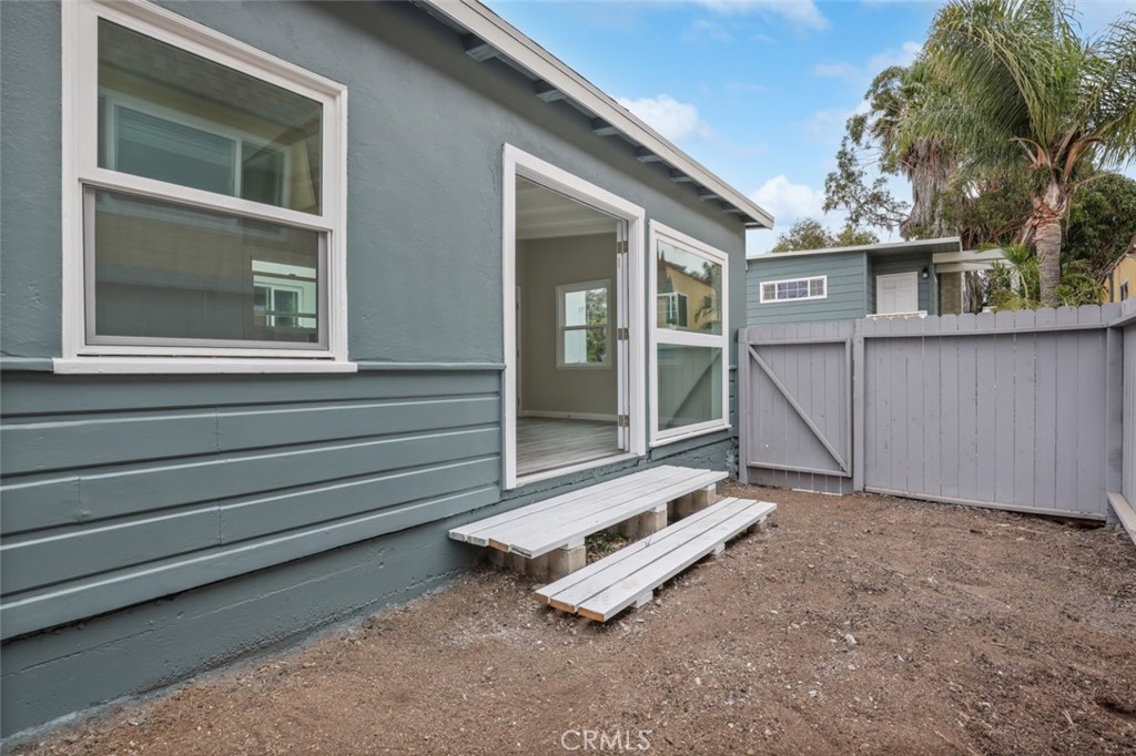 221 Avenida Monterey