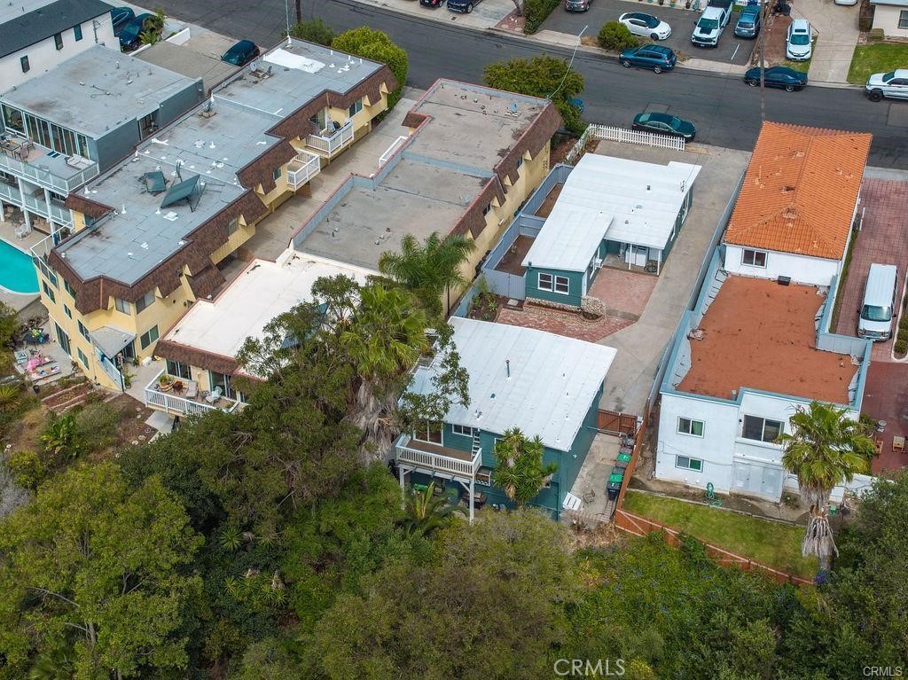 221 Avenida Monterey