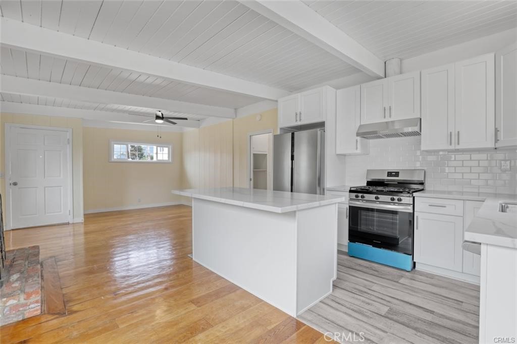 221 Avenida Monterey