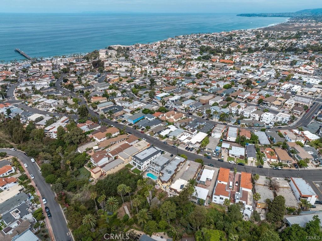 221 Avenida Monterey