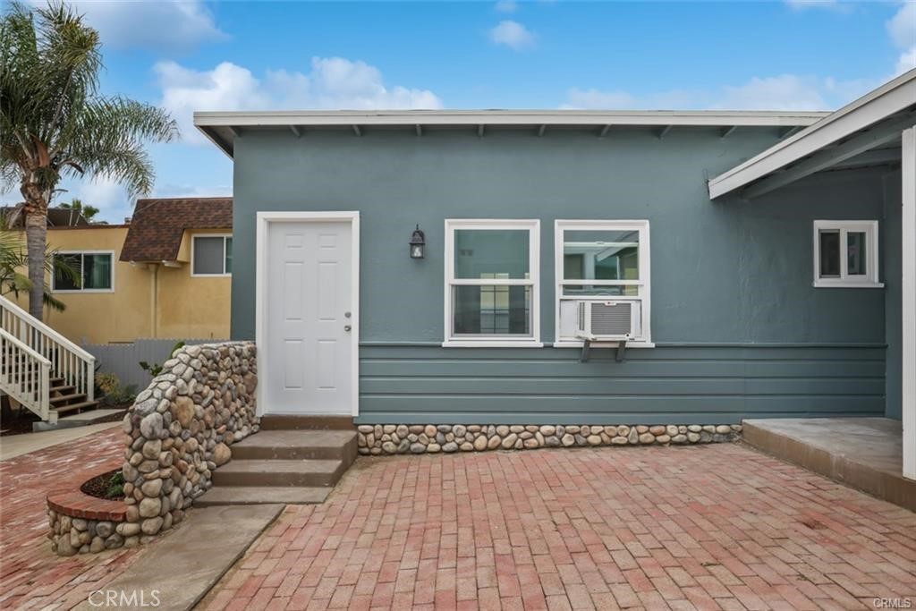 221 Avenida Monterey