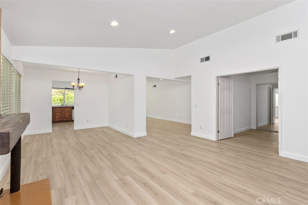 1837 E Lainie Street