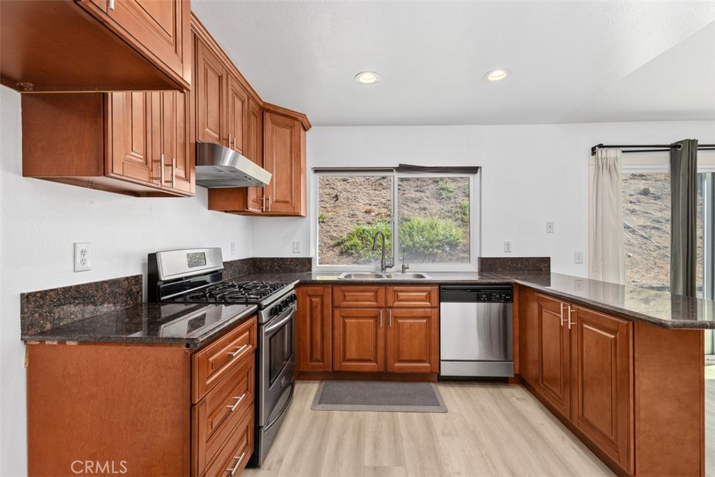 1837 E Lainie Street