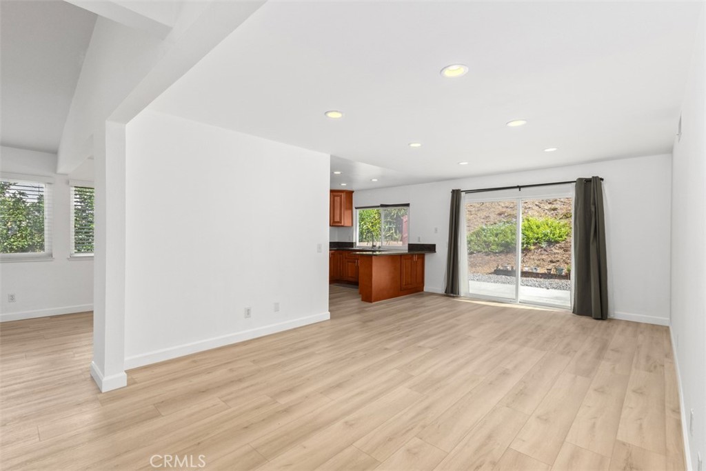 1837 E Lainie Street