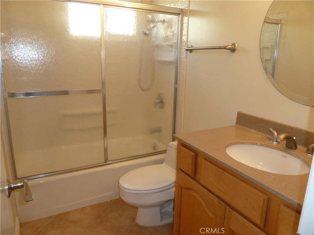 33760 Silver Lantern Street