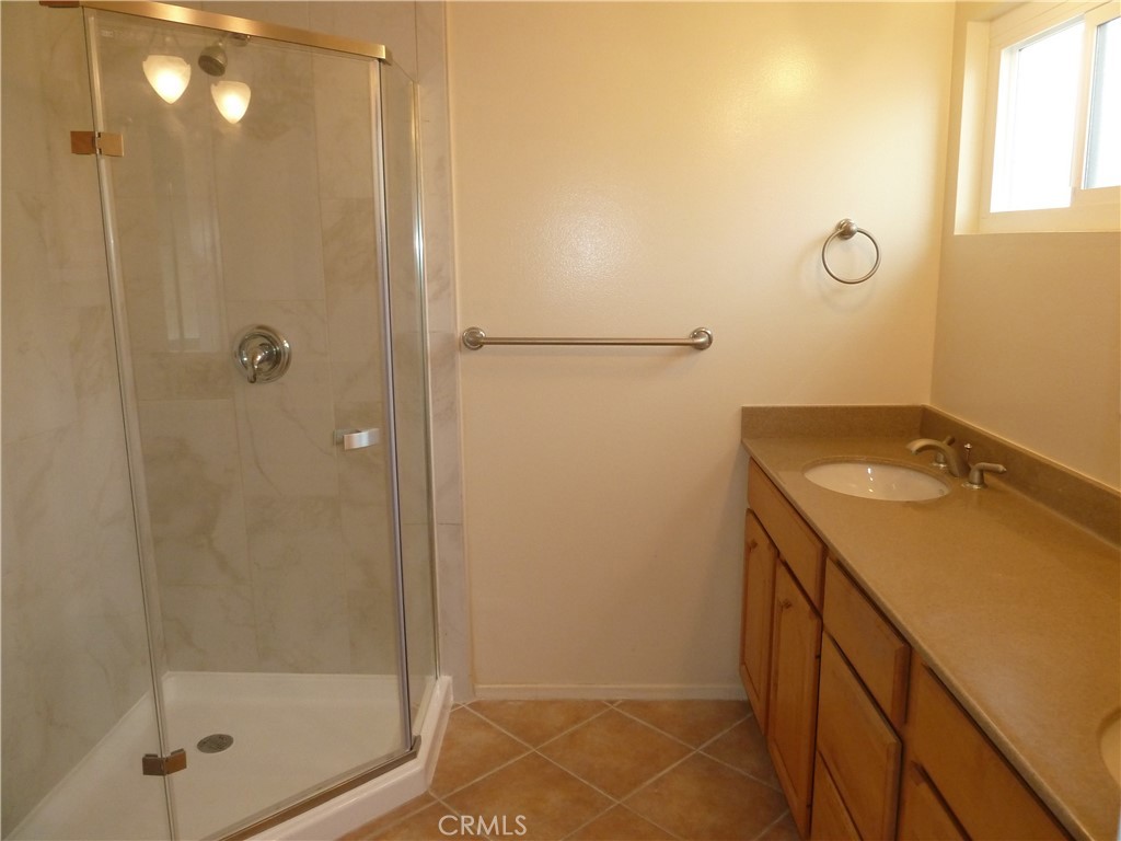 33760 Silver Lantern Street