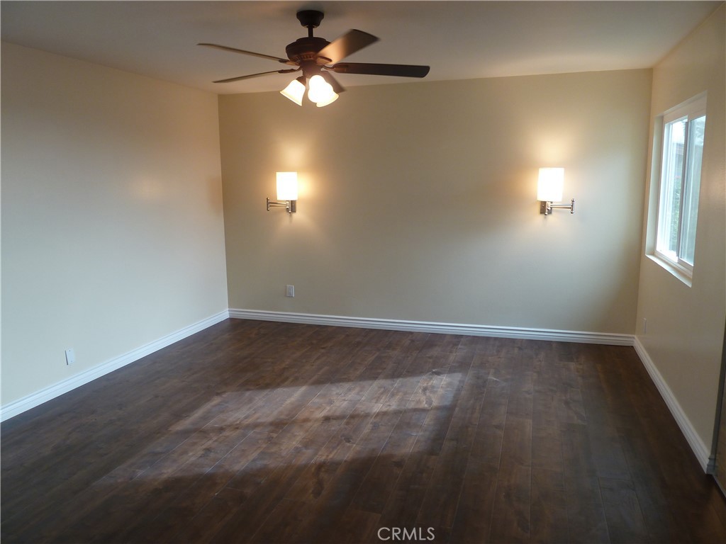 33760 Silver Lantern Street