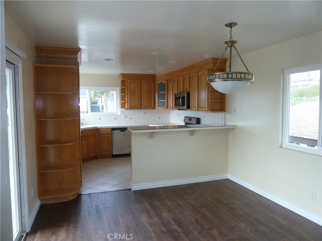 33760 Silver Lantern Street