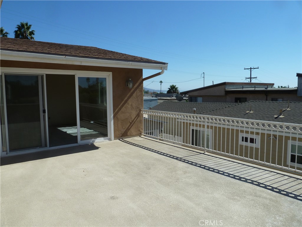 33760 Silver Lantern Street