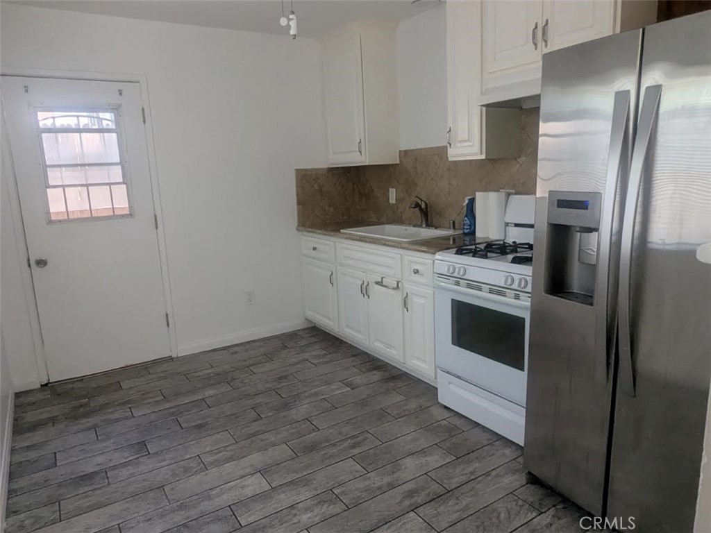 126 Avenida Pelayo 2