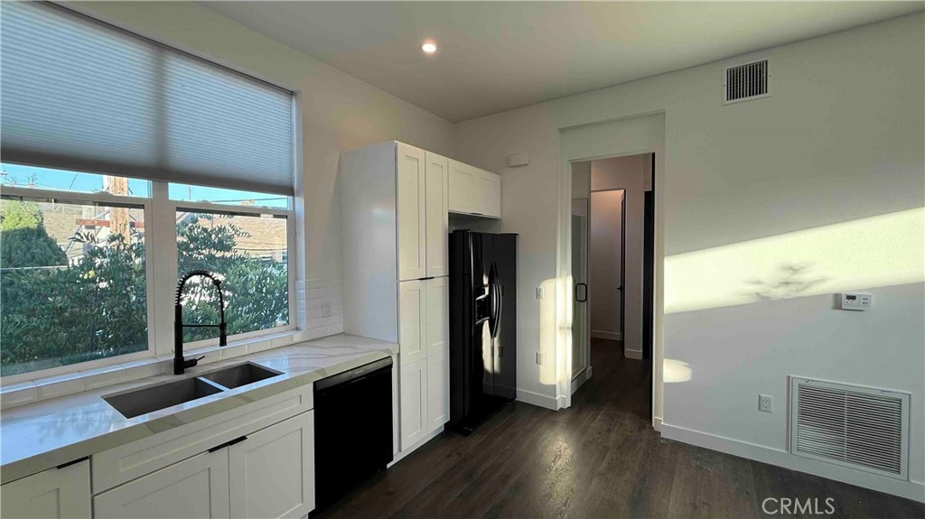 2805 S El Camino Real B