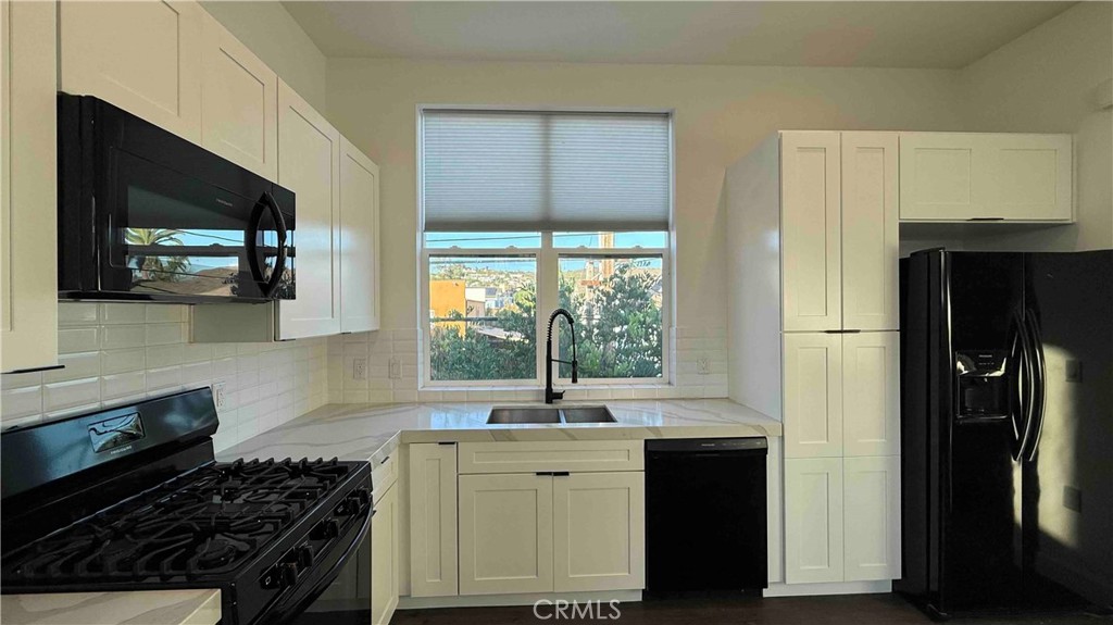 2805 S El Camino Real B