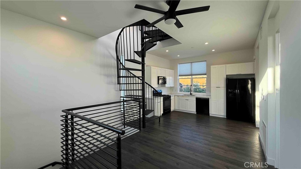 2805 S El Camino Real B