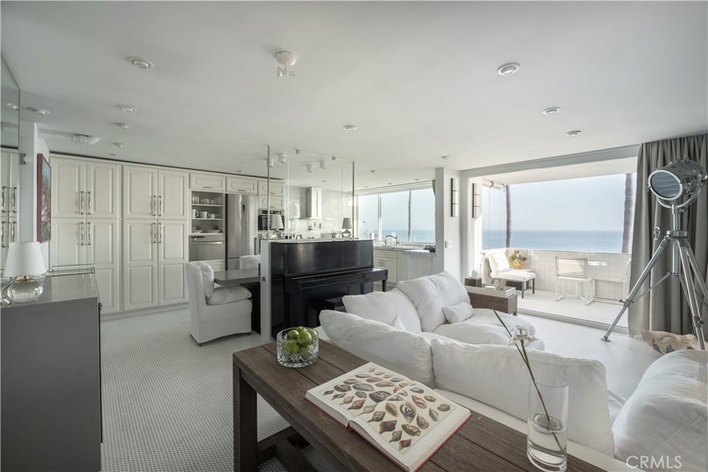 420 Monterey Lane R16