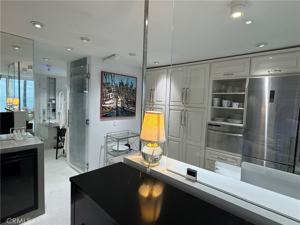 420 Monterey Lane R16