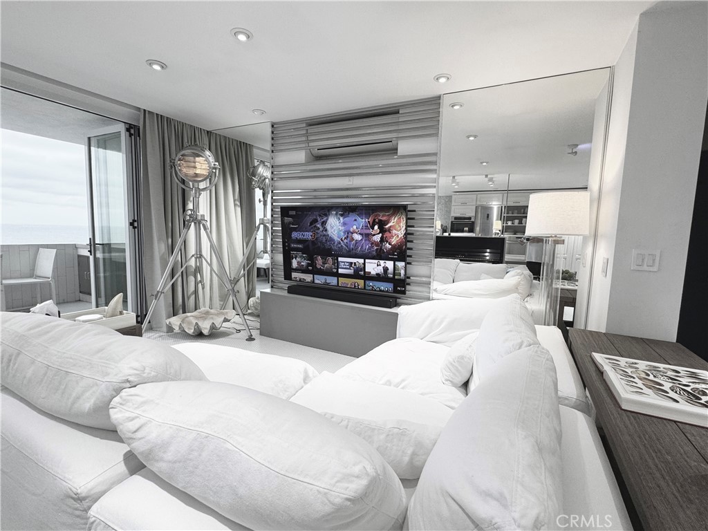 420 Monterey Lane R16