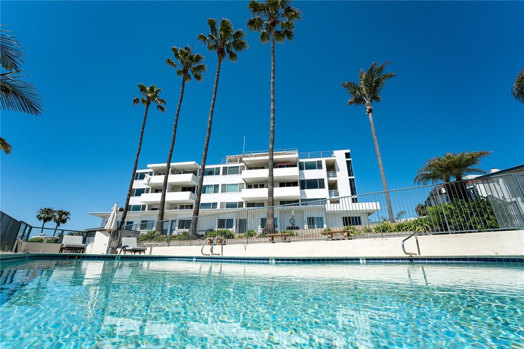 420 Monterey Lane R16